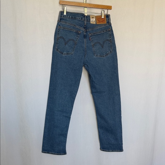 NWT Levi's Women's Wedgie Straight Size 9 Medium Wash - Picture 5 of 12